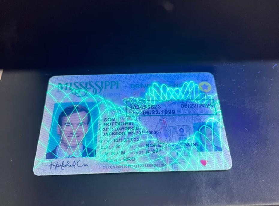 Mississippi-fake-front-uv-930x688